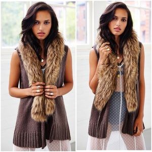 NWT BB Dakota Faux Fur Shawl Collar Sweater Vest - Small